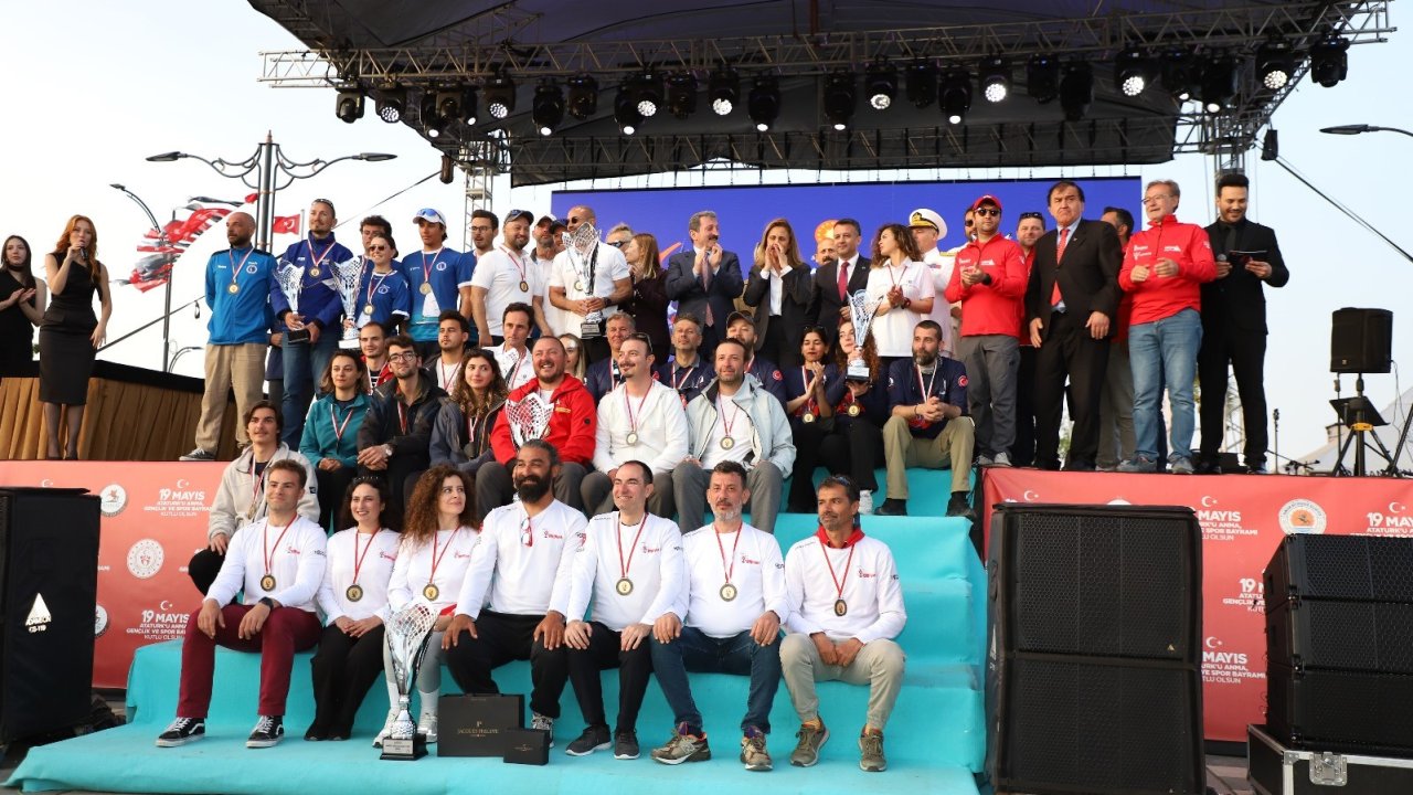 Cumhurbaşkanlığı 6. Uluslararası Yat Yarışları İstanbul-Samsun Açık Deniz Yarış Etabı sona erdi