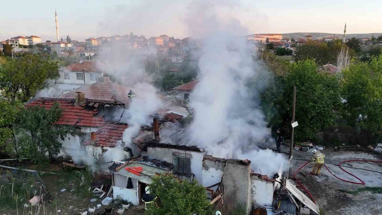 Kırıkkale’de müstakil evde yangın