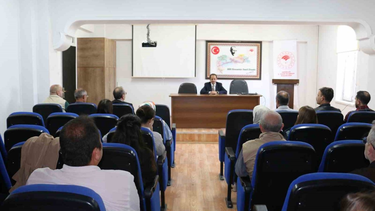 Erzincan’da gıda kontrol ekiplerine eğitim verildi