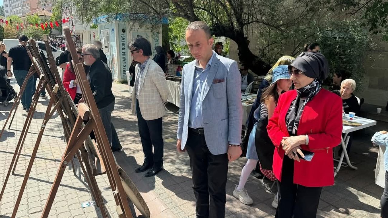 Karma Sergi Sevgi Yolu’nda sanatseverlerle buluştu