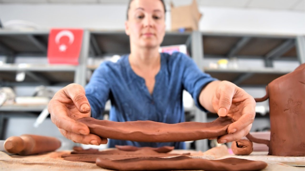 KONSEM kursiyerlerinden yılsonu sergisi