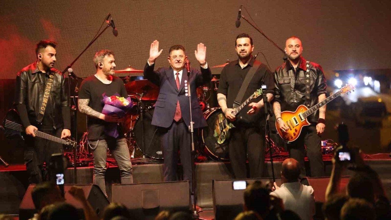 Çekmeköy Gençlik Festivali’nde PERA rüzgarı