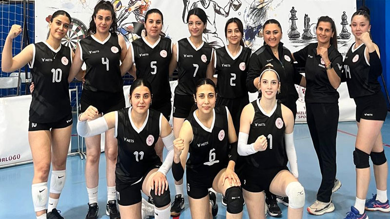 Kars KYK Voleybol takımı Türkiye 5'incisi oldu.