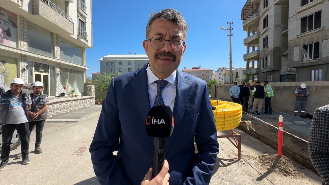 Hakkari Valisi Çelik’ten Yüksekova’da 5 mahalleye doğalgaz müjdesi