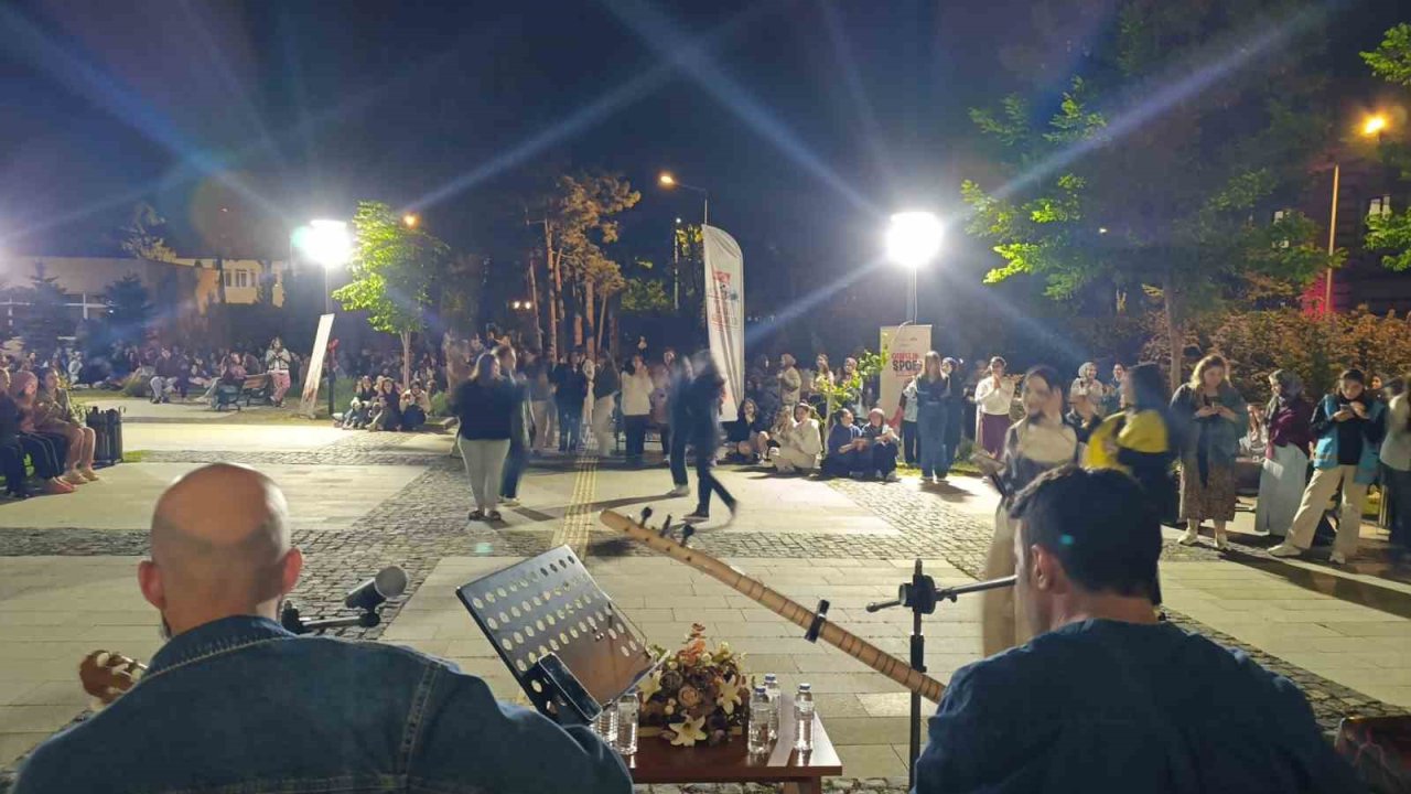 ’Gençlik Konseri’nde büyük coşku yaşandı