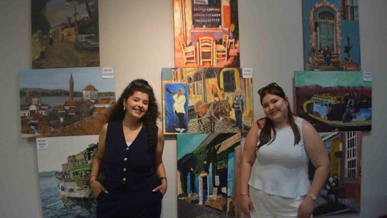 Ayvalık’ta Güzel Sanatlar Lisesi öğrencileri rengarenk eserleriyle büyüledi