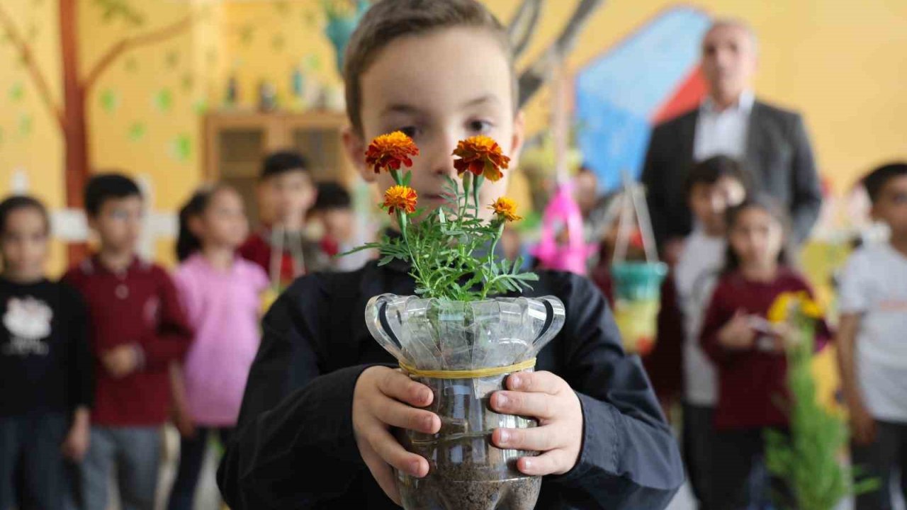 Sıfır atığın en canlı hali: Emine Erdoğan’ın sıfır atık hareketi Elazığ’da yeşerdi