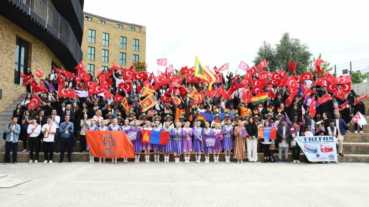 Dünyanın dört bir yanından gelen gençler Bursa’da buluştu