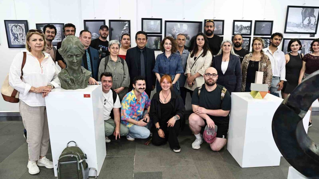 Büyükşehir’den Ata’ya saygı sergisi