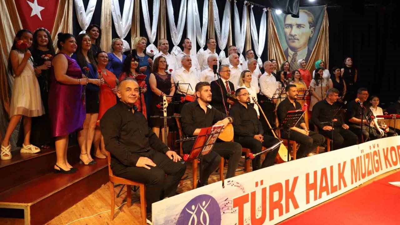Nazilli Belediyesi THM Korosu’ndan Gençlik Konseri