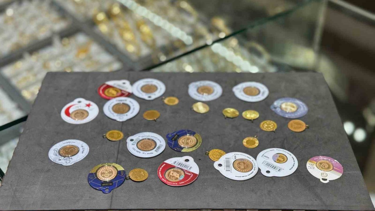 "Piyasadaki 22 ayar gram altın bulunmama söylentisi asılsızdır, elimizde altın mevcut"