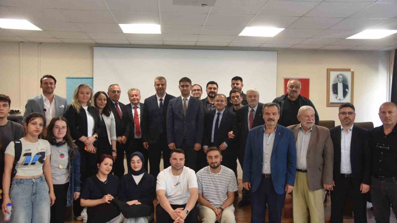 Ulukavak, savunma sanayi üzerine konferans verdi