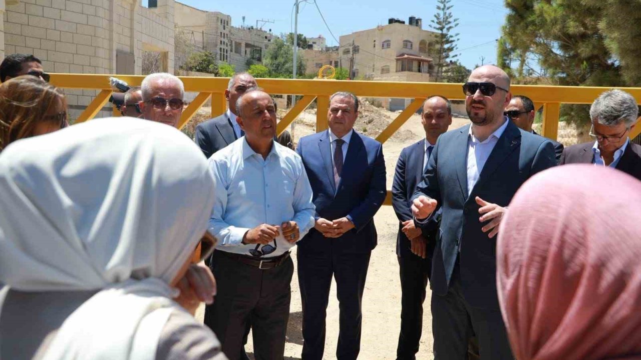 İsrail güçleri Batı Şeria’da Türk diplomatın da bulunduğu heyete uyarı ateş açtı