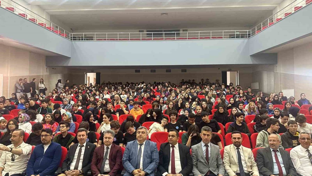 Afyonkarahisar’ı Keşfet Bilgi ve Kültür Yarışması finali gerçekleşti