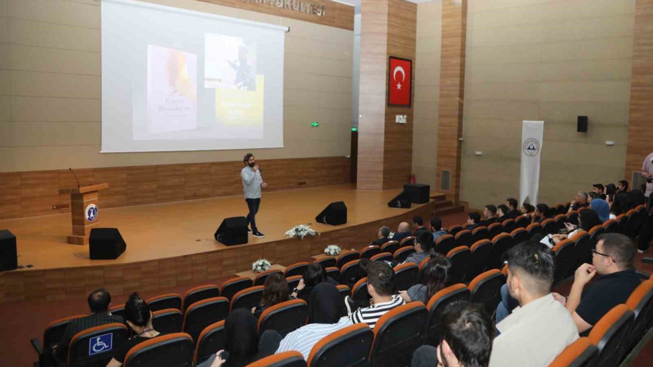 Eğitimci Yazar Tahir Fatih Andı, ERÜ’de konferans verdi