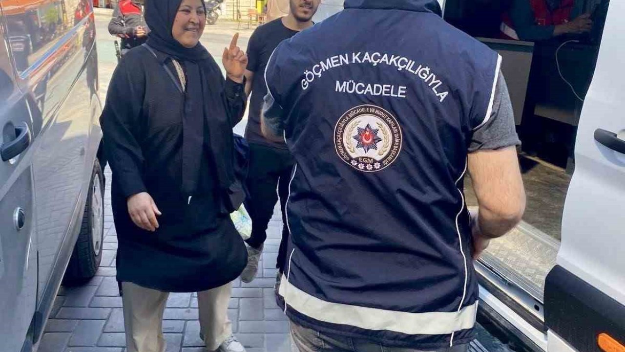 Bilecik’te huzur uygulaması, 2 yabancı uyruklu kişi sınır dışı edildi