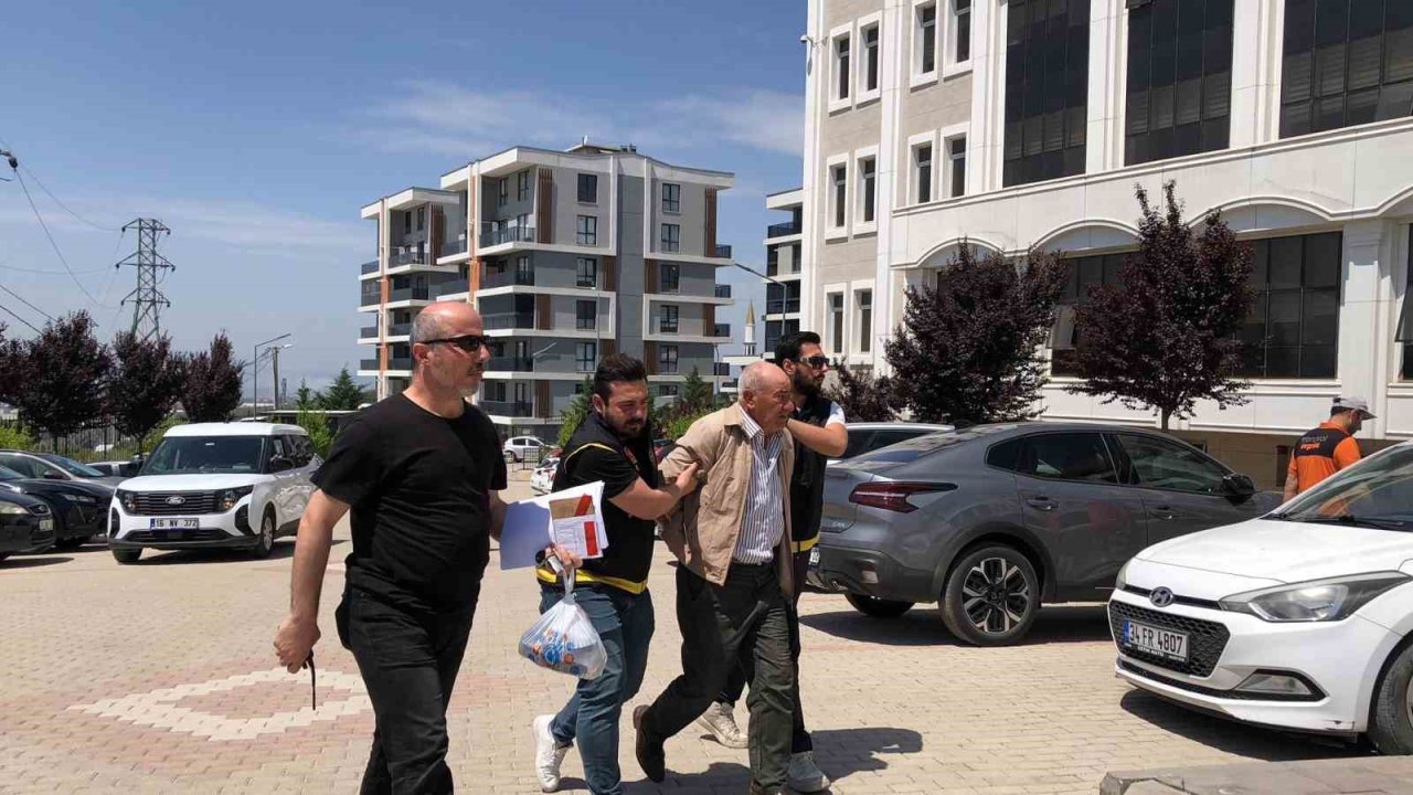 Cinayet zanlısı adliyeye sevk edildi