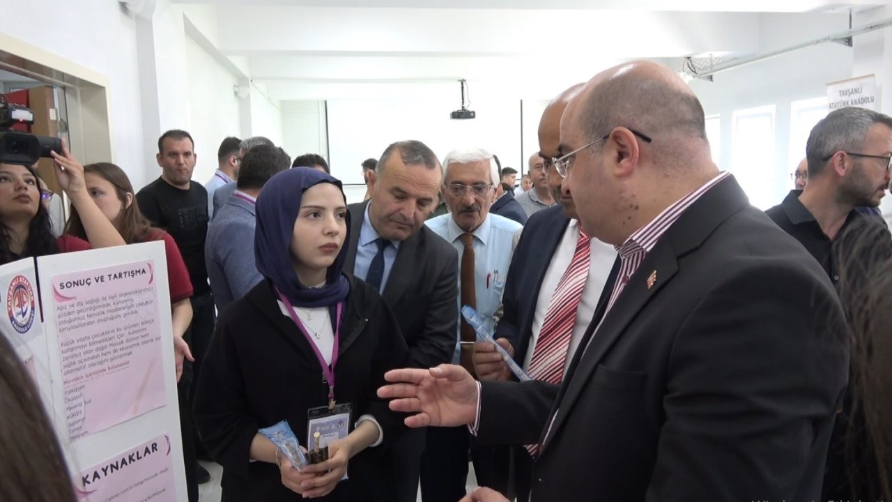 Tavşanlı Atatürk Anadolu Lisesi öğrencileri projelerini tanıttı