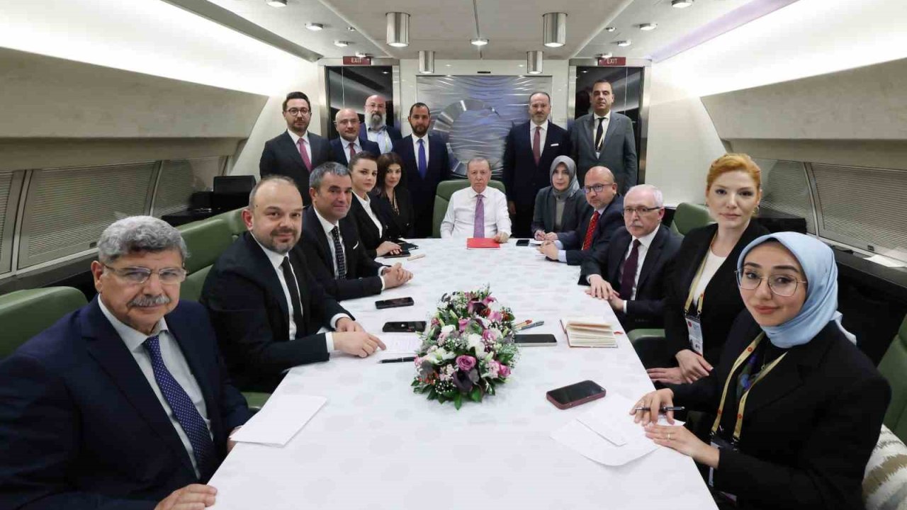 Cumhurbaşkanı Erdoğan: "Yeni anayasayı ülkemiz için istiyoruz, benim aday olma gibi bir derdim yok"