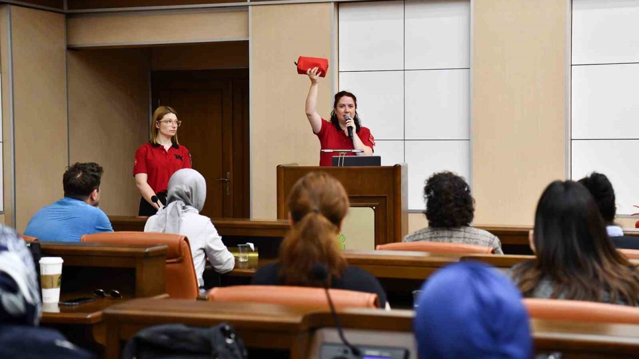 Tepebaşı personeline afet farkındalık eğitimi verildi