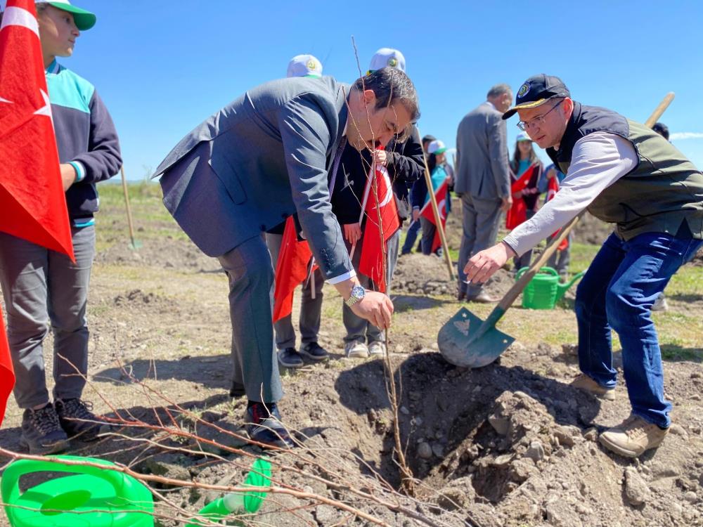 Kuyucuk Yaylası’nda Kurunlara Su Verildi
