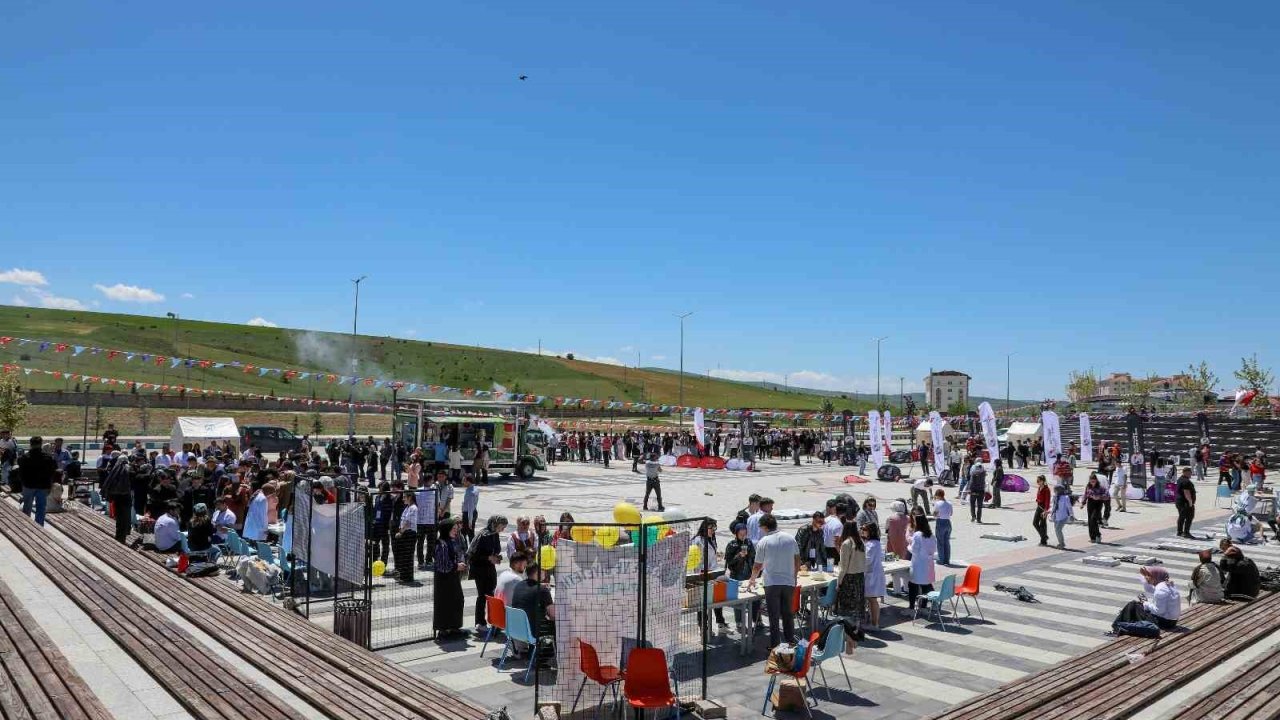 8. Dede Korkut Şenliklerinin 5. günü, her temadan etkinliğe sahne oldu