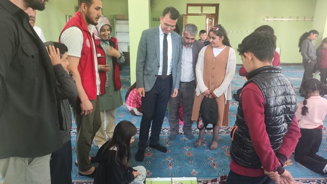 Tutak’ta "ÇEDES" Projesi kapsamında öğrencilerle Gençlik Buluşması