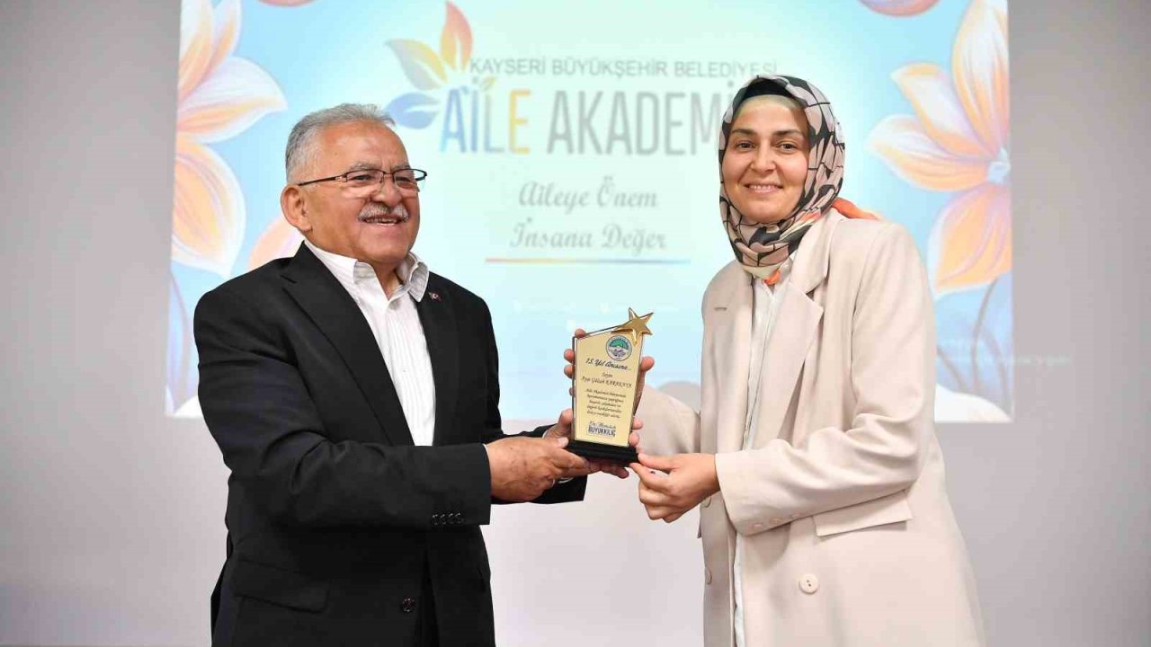 Başkan Büyükkılı’tan Aile Akademisine ziyaret