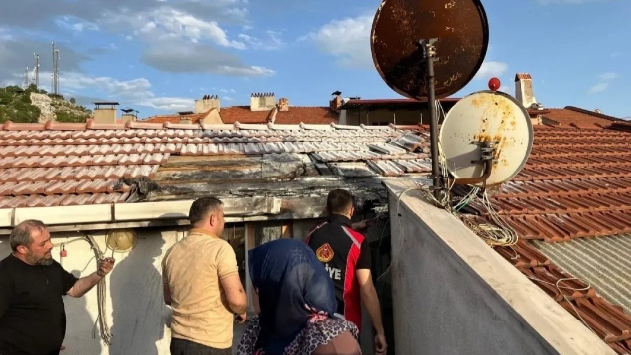 Emet’te çatı yangını