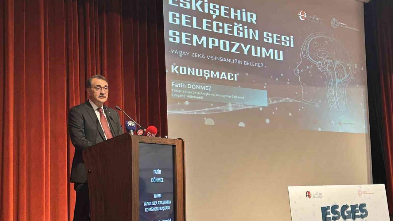 Eskişehir Geleceğin Sesi Sempozyumu’nda yapay zeka teknolojisi değerlendirildi