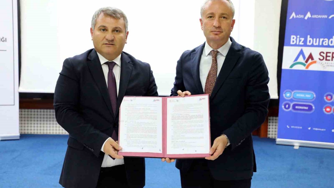 Ağrı’da "Eğitimde Yapay Zekâ Uygulamaları" projesi için imzalar atıldı