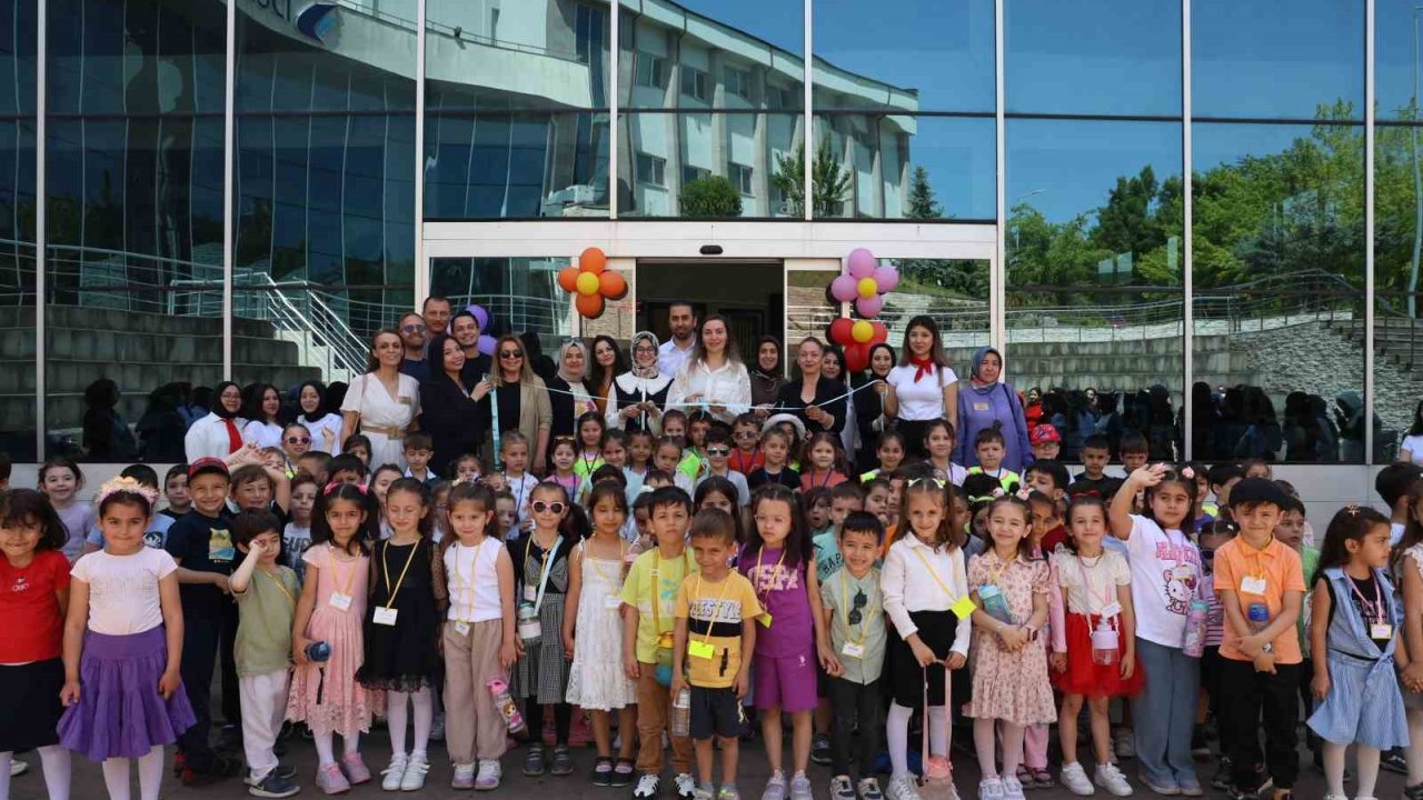 Çocuklar gülerse dünya güler etkinliği büyük ilgi gördü