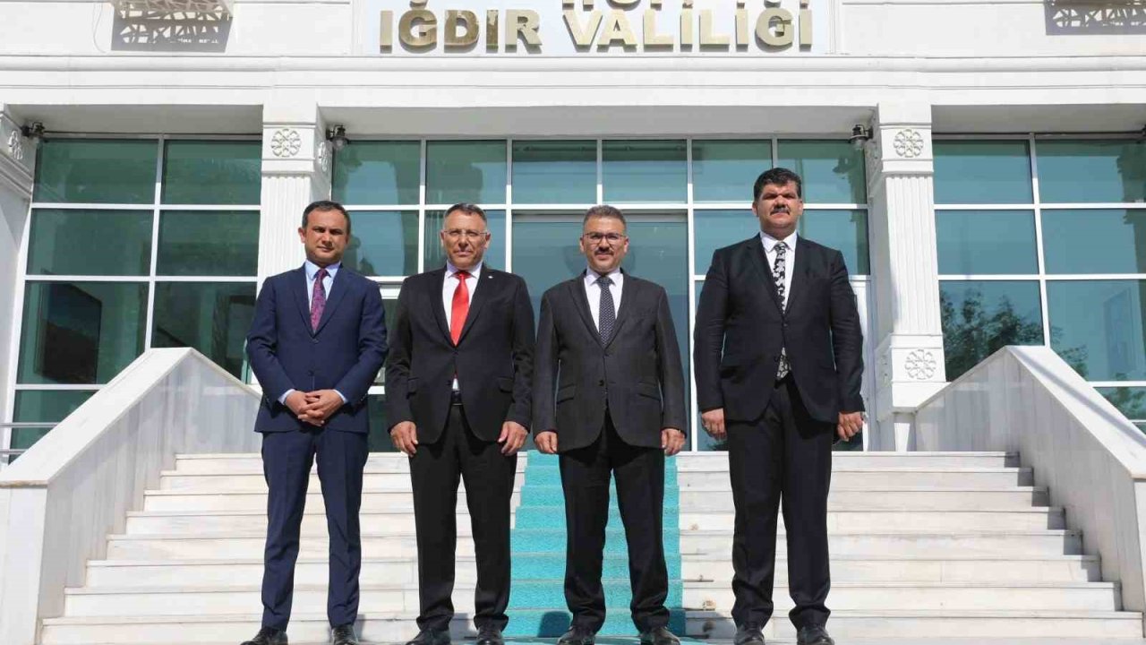 Iğdır Üniversitesi Rektörü Ekrem Gürel’den Iğdır Valisi Ercan Turan’a ziyaret