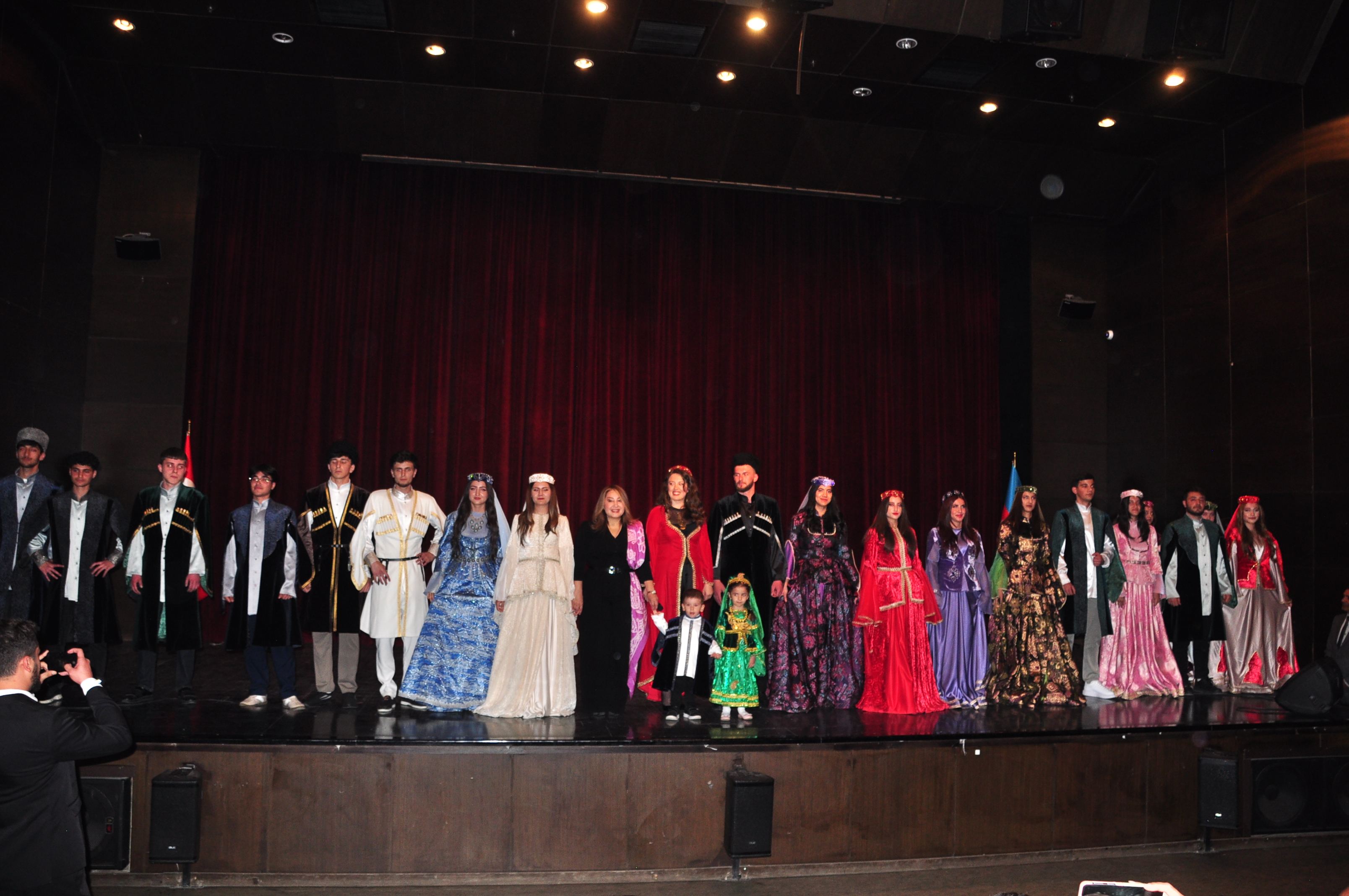 Kars’ta Azerbaycan rüzgarı esti