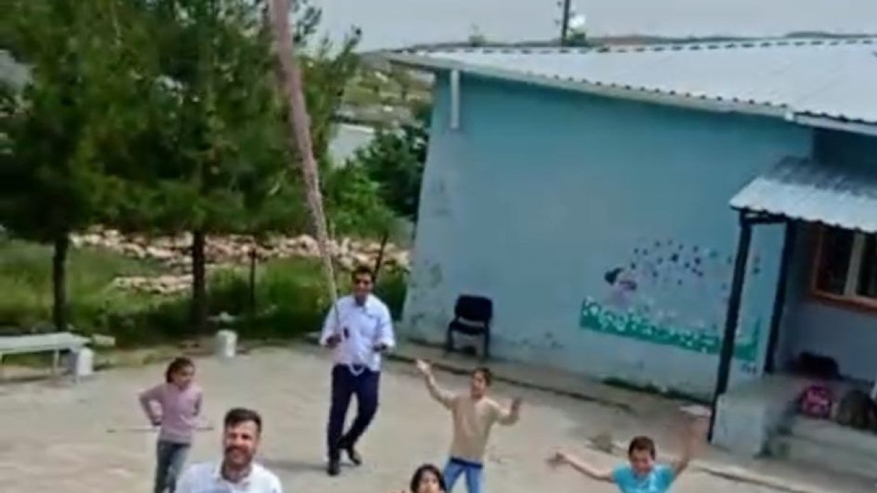 Öğrenciler dron istedi, öğretmenler uçurtmadan yaptı