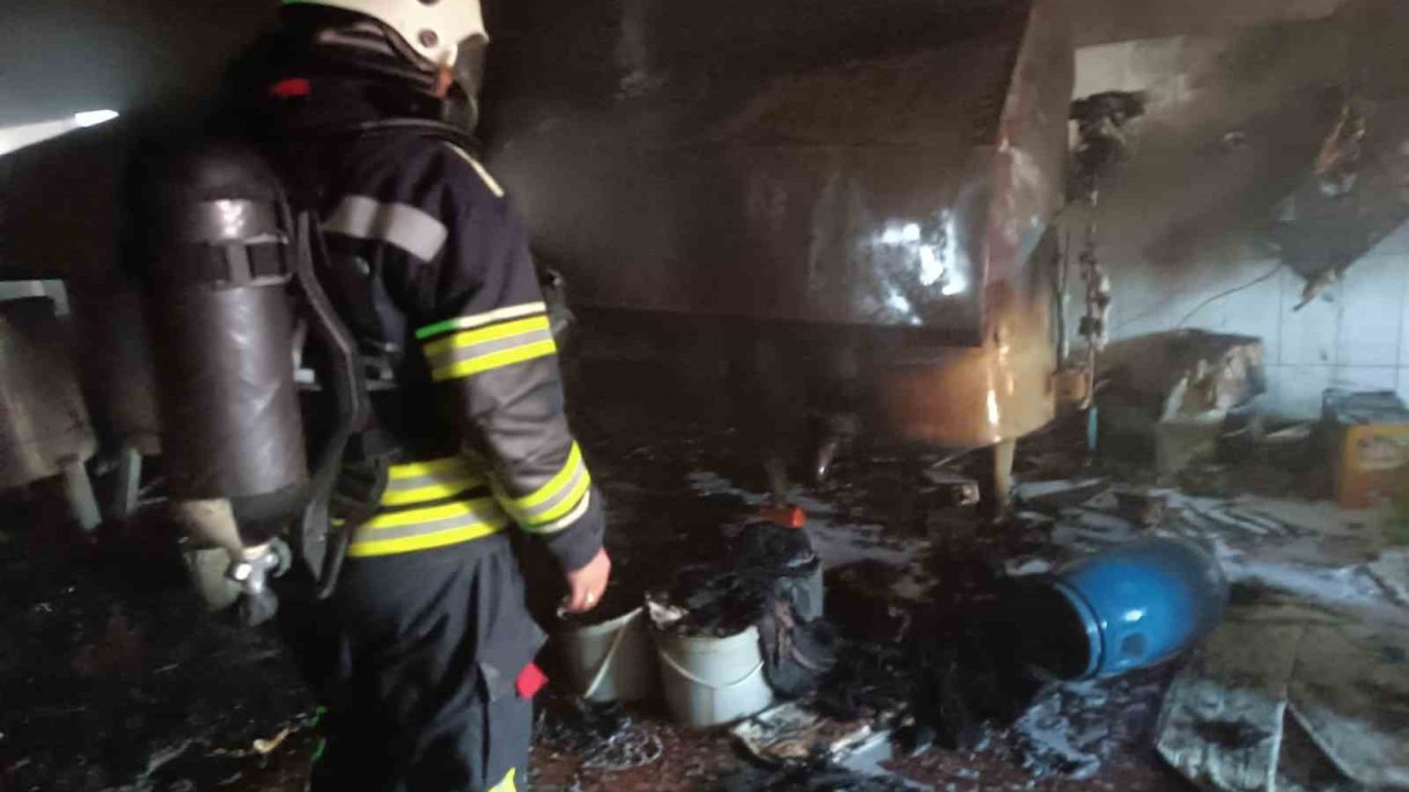 Toptancılar sitesinde yangın