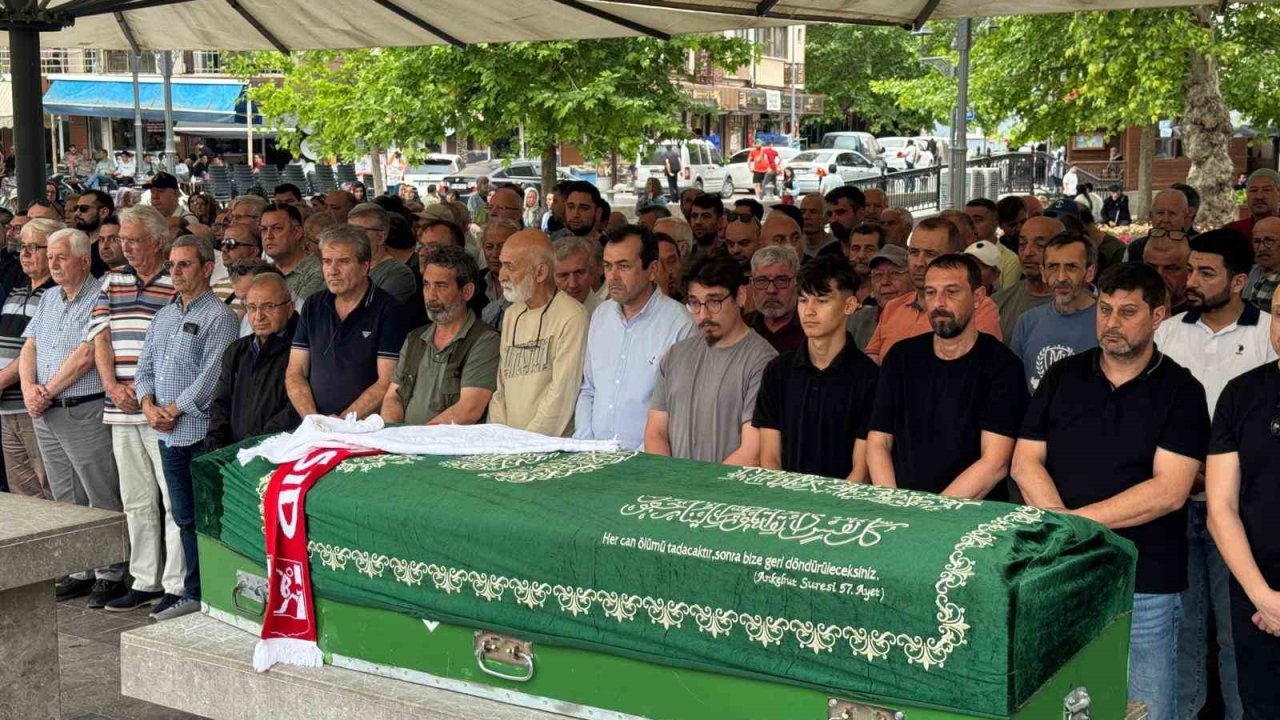 Ali Hikmet Akkaş toprağa verildi