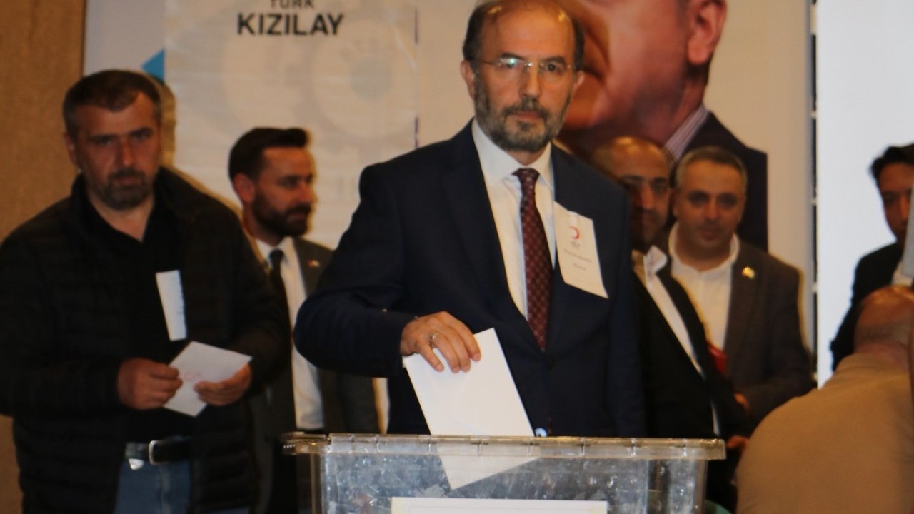 Kızılay’da Hüseyin Pekmez dönemi