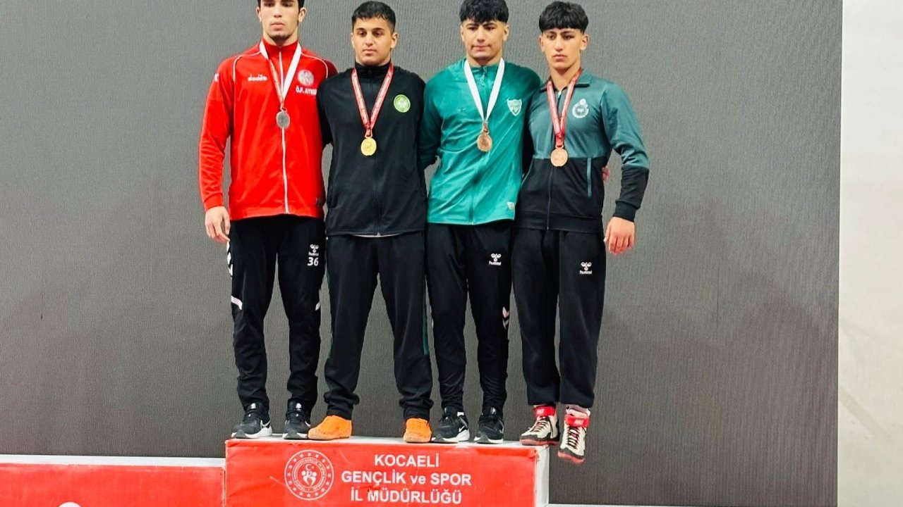 Manisalı güreşçilerden U15 Türkiye Şampiyonası’nda 7 madalya