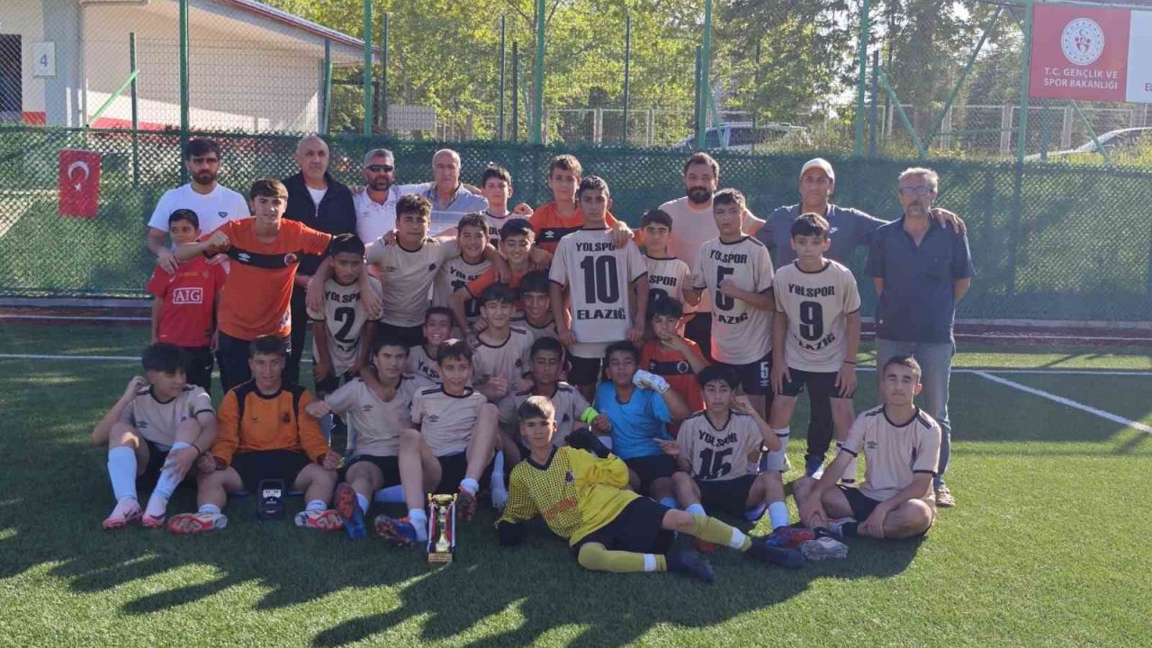 U13’te şampiyon Elazığ Yolspor