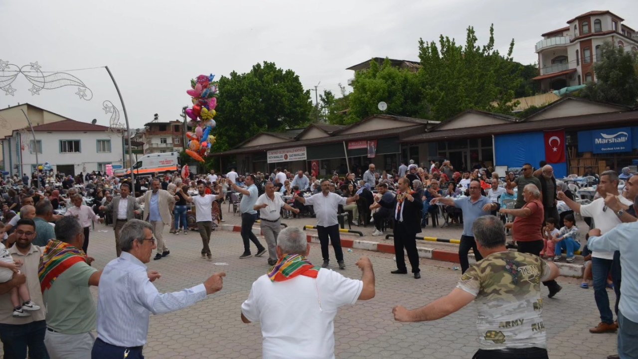 ‘Hıdırellez Şenliği’ büyük bir katılımla gerçekleştirildi