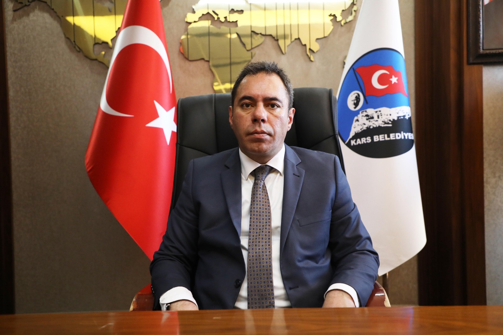 Başkan Senger'den Siyasilere Uyarı!       '' İşime Karışmayın!''