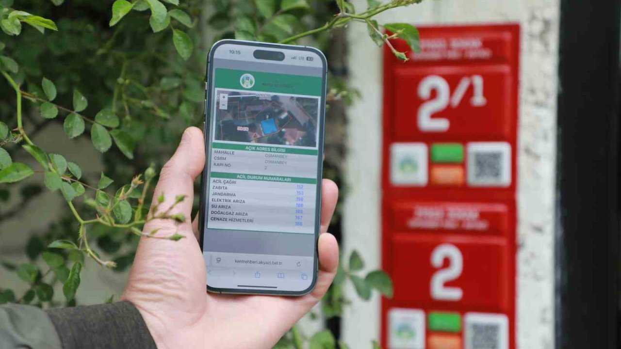 Akyazı’nın cadde ve sokak tabelalarına teknolojik dokunuş