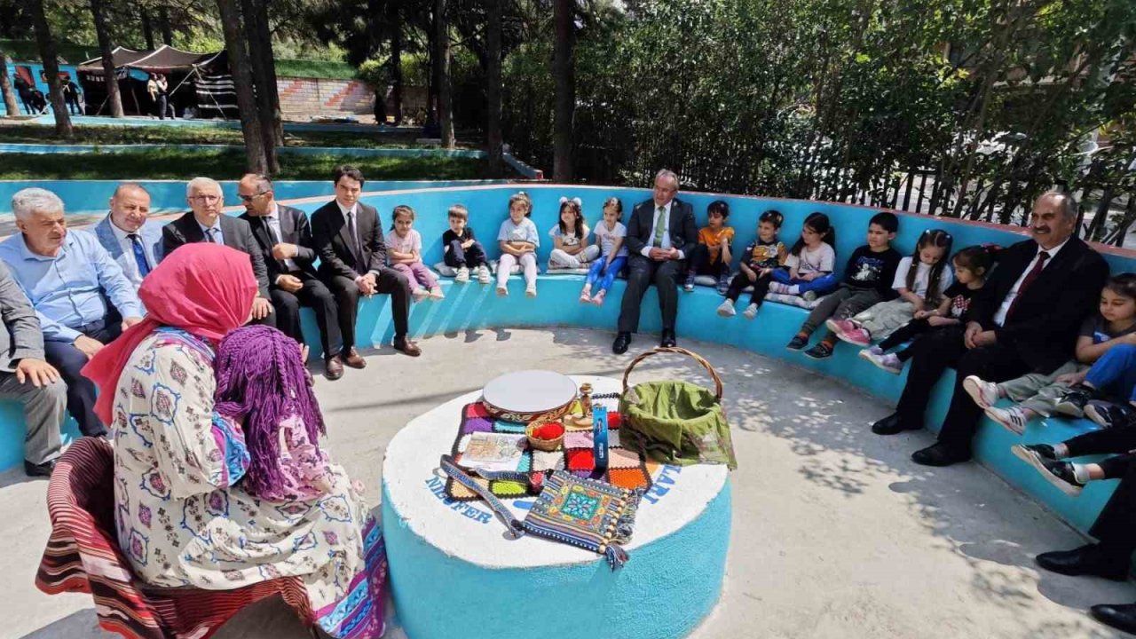 Bursa’da Türkiye’nin ilk ’Kültürel Miras Temalı Açık Hava Sınıfı’ açıldı