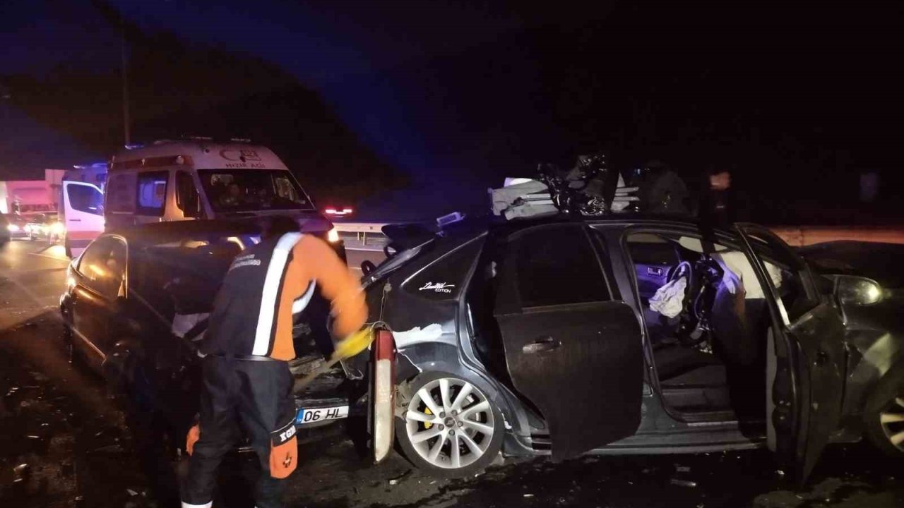 Beykoz’da 5 araçlı zincirleme trafik kazası: 7 yaralı