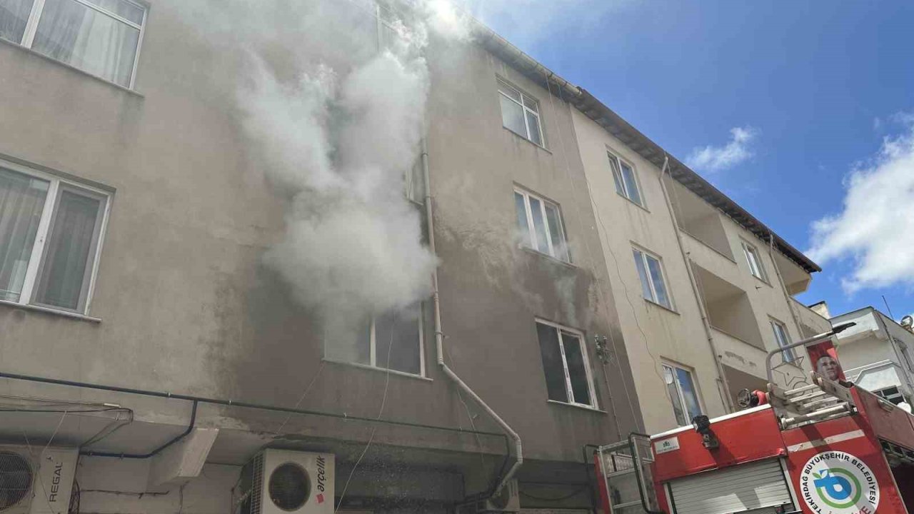 Konut yangını paniğe yol açtı