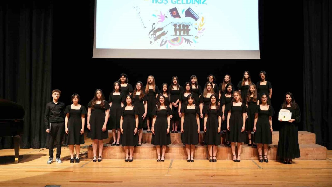Burdur TOBB Anadolu Lisesi Korosu uluslararası festivallerden ödüllerle döndü