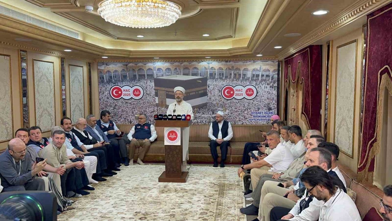 Diyanet İşleri Başkanı Erbaş’tan Mekke’de hac değerlendirme toplantısı