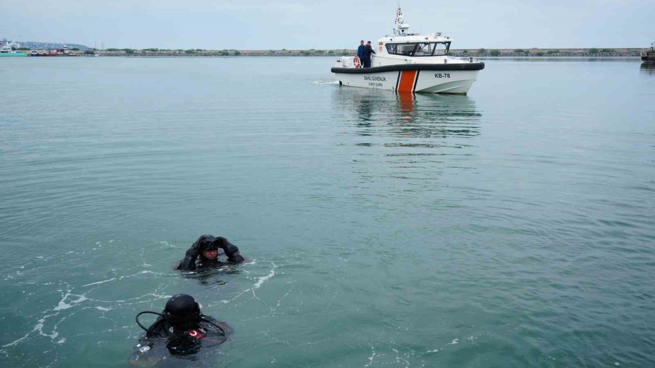 Denizden çıkan atıklar minikleri de şaşırttı: Lastik tekerlekler, teneke kutular