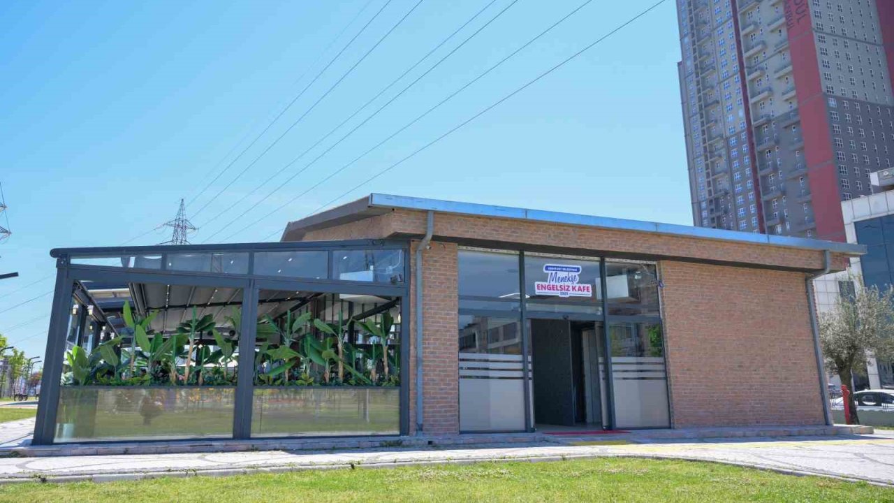 Esenyurt’a yeni bir soluk: Menekşe Engelsiz Kafe